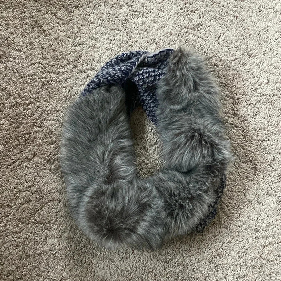 Lands End Faux Fur Infinity Scarf - Picture 2 of 5